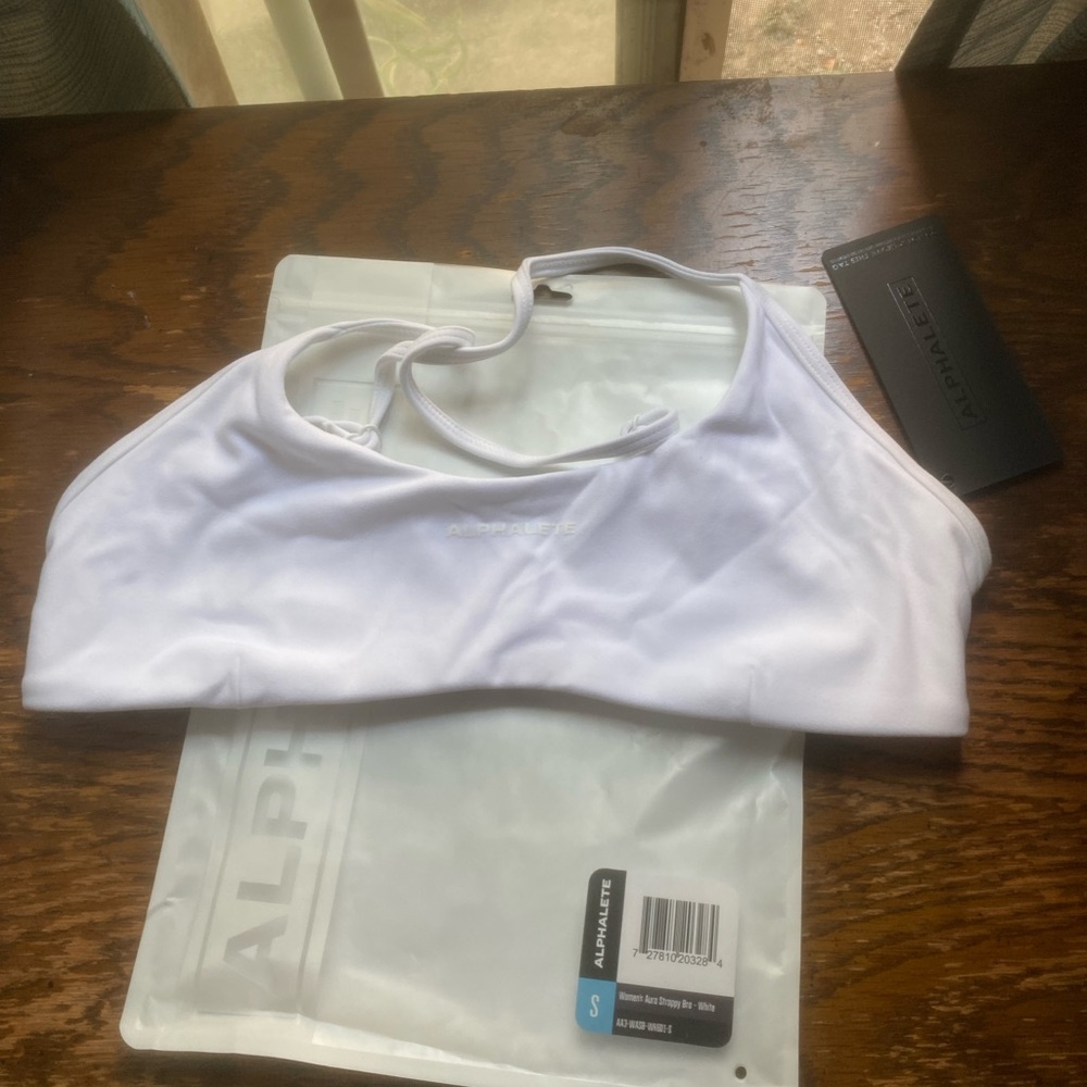 Alphalete sports bra